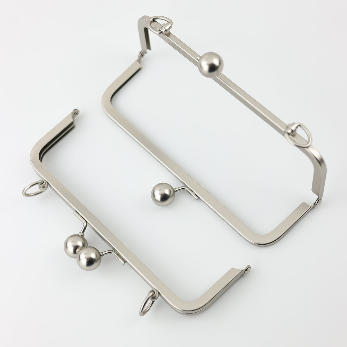 silver&leather xyzの販売中作品一覧 | ハンドメイド通販・販売